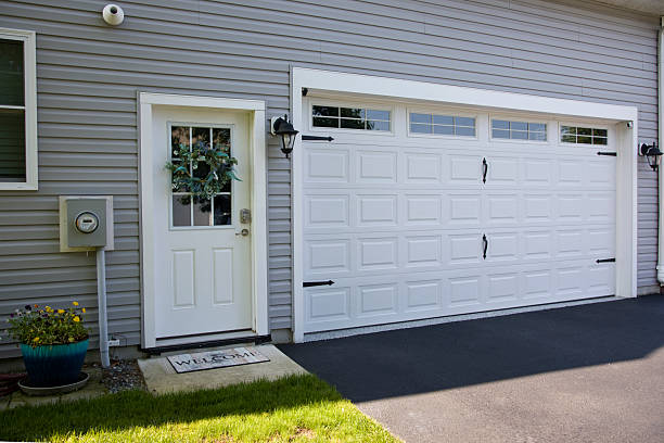 24/7 Emergency Garage Door Panel Replacement experts in Sun Valley, NV